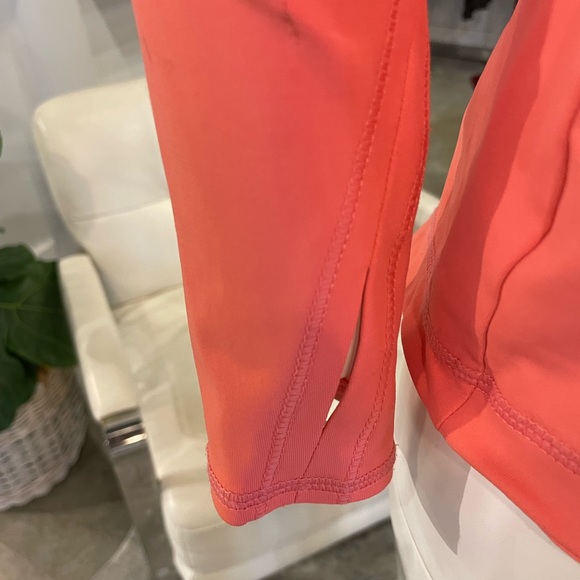 Workout Top - Picture 4 of 6